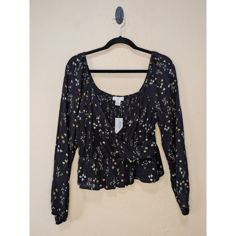 NEW Ivy + Main Womens XL Black Ditsy Floral Cross Front Peplum Blouse Whimsigoth